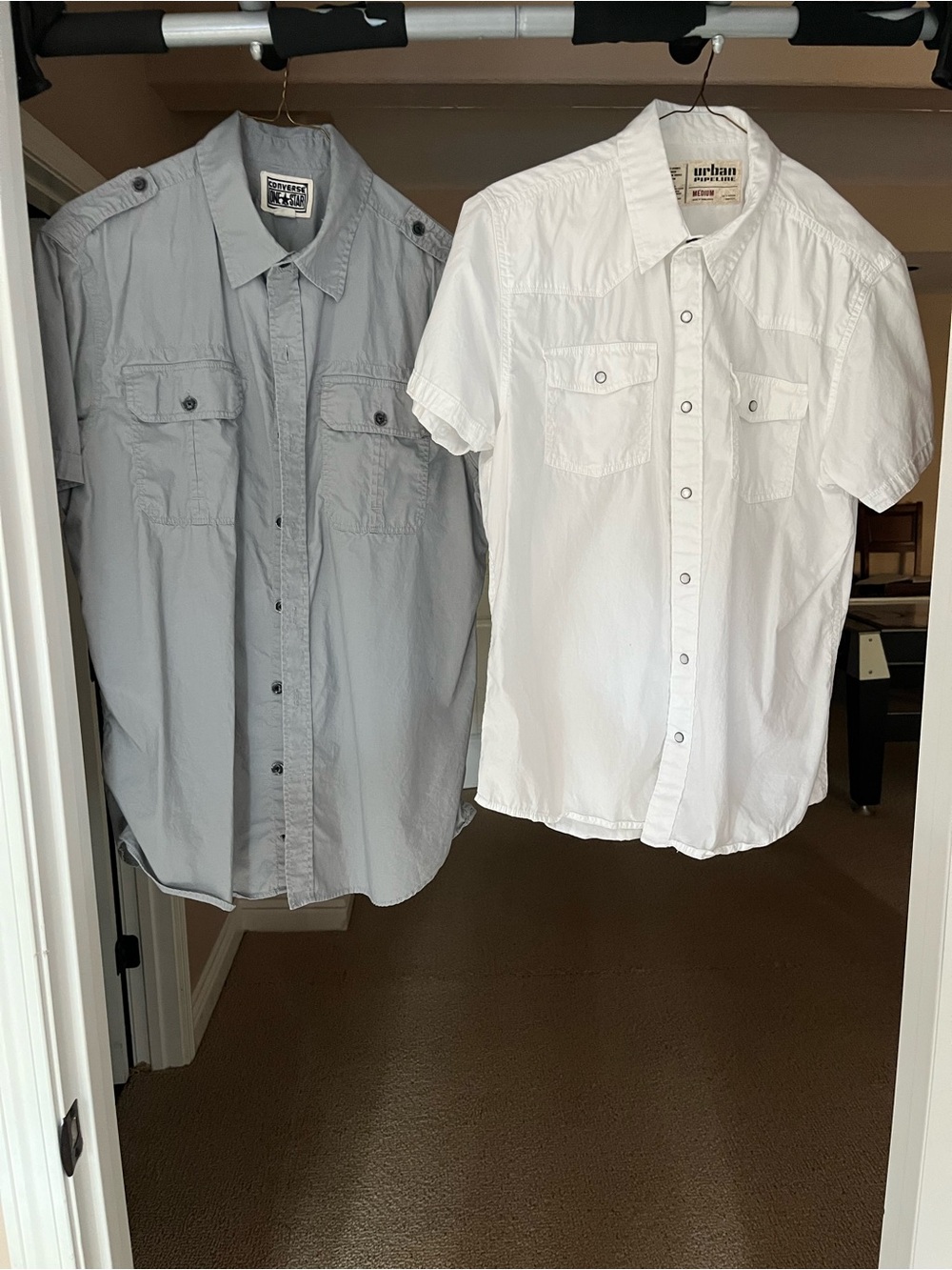 Converse & urban pipeline Short-Sleeve Button-Down Shirts — White and Light Gray